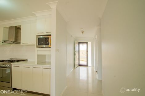 Property photo of 18 Mulhall Place Orange NSW 2800