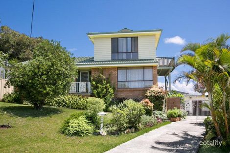 Property photo of 3 Theile Place Mount Warrigal NSW 2528