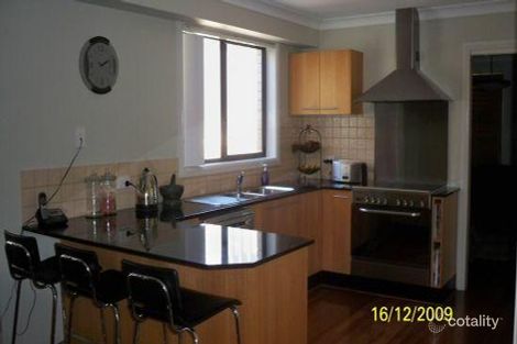 Property photo of 6 Helm Place Belmont NSW 2280