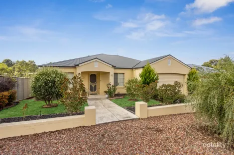 Property photo of 94 Queen Street Kangaroo Flat VIC 3555