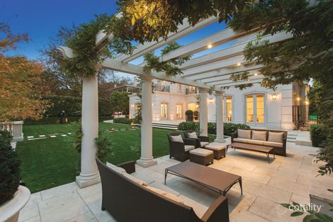 Property photo of 4 Robertson Street Toorak VIC 3142
