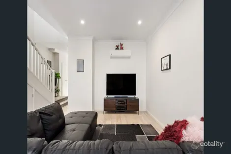 Property photo of 14 Coldstream Lane Gledswood Hills NSW 2557