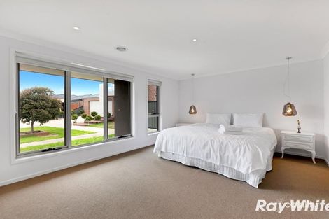 Property photo of 12 Faraday Court Truganina VIC 3029