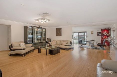 Property photo of 19 Balnarring Drive Kings Park VIC 3021