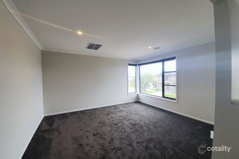 Property photo of 5 Gibson Avenue Point Cook VIC 3030