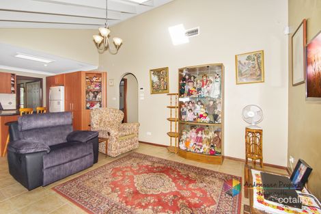 Property photo of 7 Outlook Close Mount Hutton NSW 2290