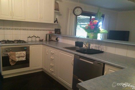 Property photo of 15 Frenshams Drive Woodcroft SA 5162