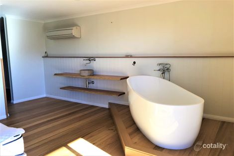 Property photo of 42 Ferntree Road Eaglehawk Neck TAS 7179
