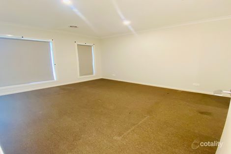 Property photo of 31 Goodison Grove Mount Cottrell VIC 3024