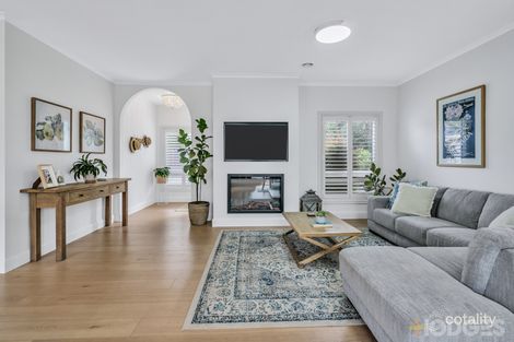 8B TAYLOR ST, PARKDALE, VIC 3195