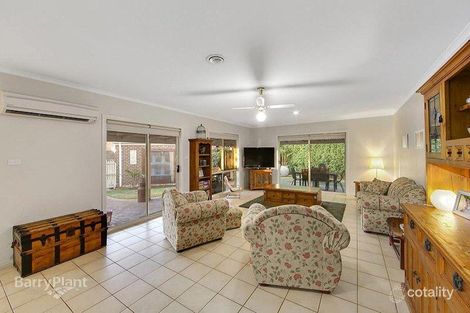 Property photo of 3 Reid Mews Berwick VIC 3806