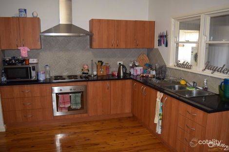 Property photo of 15 Coronation Avenue Parkes NSW 2870