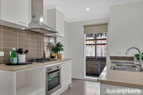 Property photo of 3 Birdhaven Street South Morang VIC 3752