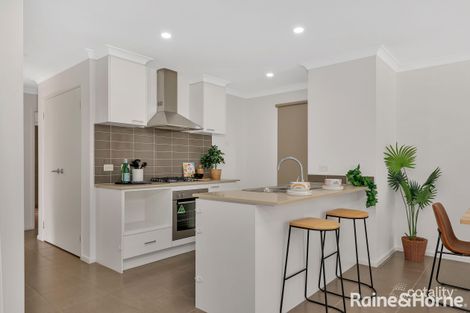 Property photo of 3 Birdhaven Street South Morang VIC 3752