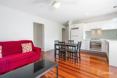 Property photo of 3/15 Halstead Street Coorparoo QLD 4151