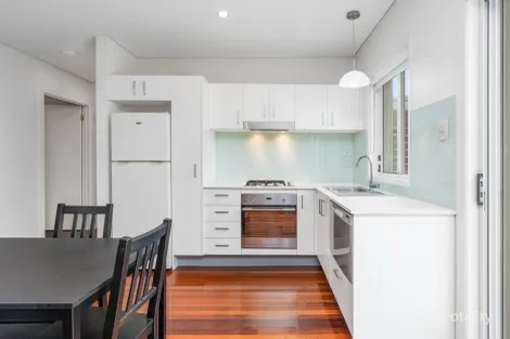 Property photo of 3/15 Halstead Street Coorparoo QLD 4151