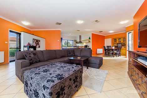 Property photo of 68 Hugh McKay Crescent Dunlop ACT 2615