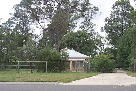 424 Middle Rd, Greenbank, QLD 4124