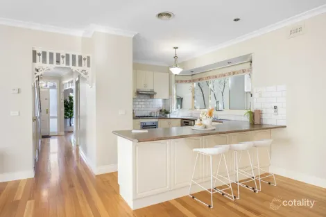 Property photo of 4 Learmonth Court Caroline Springs VIC 3023