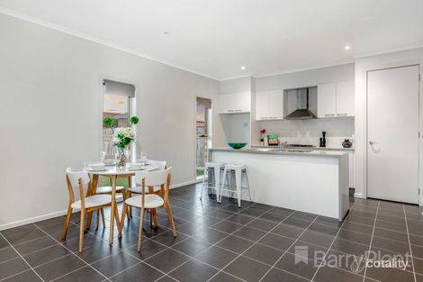 Property photo of 3 Laurence Way Tarneit VIC 3029