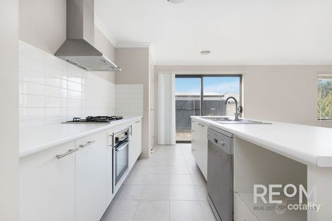 Property photo of 32 Corkwood Crescent Wallan VIC 3756