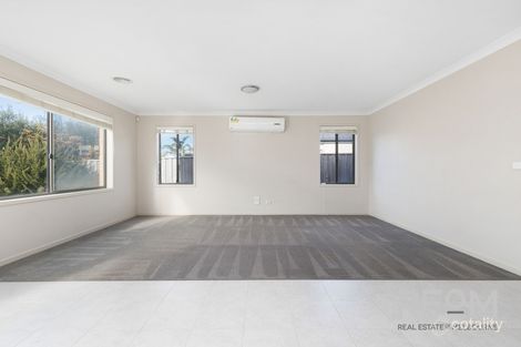 Property photo of 32 Corkwood Crescent Wallan VIC 3756
