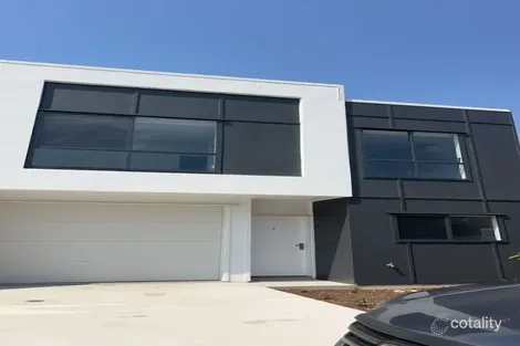 27 Byrne St, Bundamba, QLD 4304