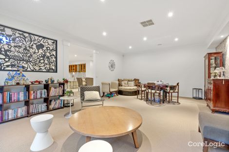 Property photo of 323 Gallaghers Road Glen Waverley VIC 3150