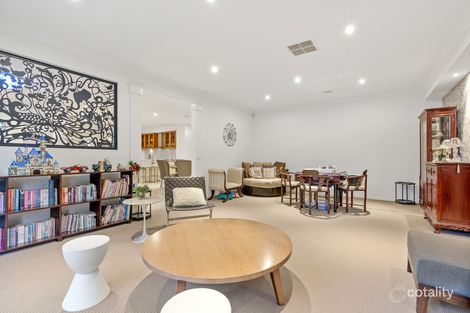 Property photo of 323 Gallaghers Road Glen Waverley VIC 3150