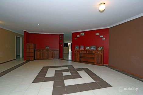 Property photo of 91 Dongara Circle Jane Brook WA 6056