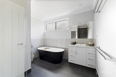 Property photo of 11 John Street East Toowoomba QLD 4350