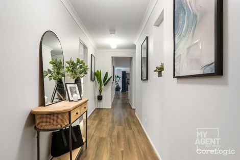 Property photo of 3 Alcove Way Beveridge VIC 3753