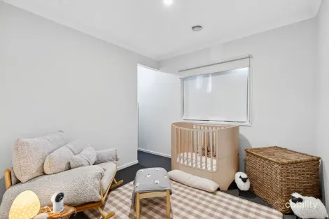 Property photo of 18 Vernal Circuit Mount Duneed VIC 3217