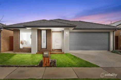 Property photo of 18 Vernal Circuit Mount Duneed VIC 3217