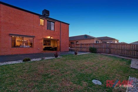 Property photo of 10 Katahdin Terrace Cranbourne North VIC 3977