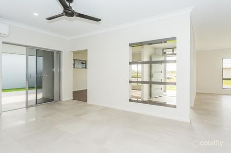 Property photo of 52 Primavera Boulevard Beaconsfield QLD 4740