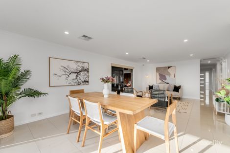 Property photo of 1 Annabelle Drive Hallett Cove SA 5158