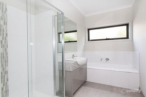 Property photo of 141 Hull Road Croydon VIC 3136