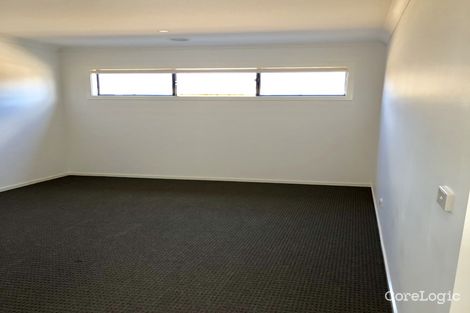 Property photo of 21 Blackwattle Court Mernda VIC 3754