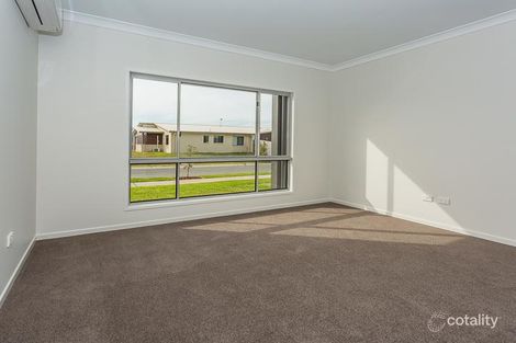 Property photo of 52 Primavera Boulevard Beaconsfield QLD 4740