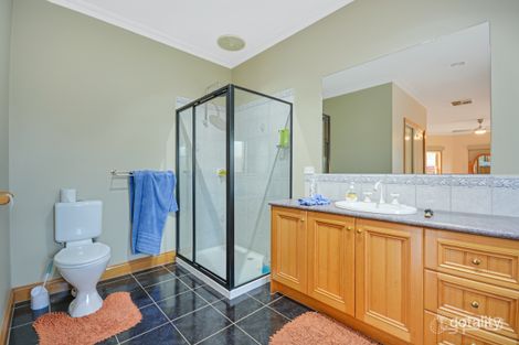 Property photo of 19 Fifeshire Drive Hoppers Crossing VIC 3029