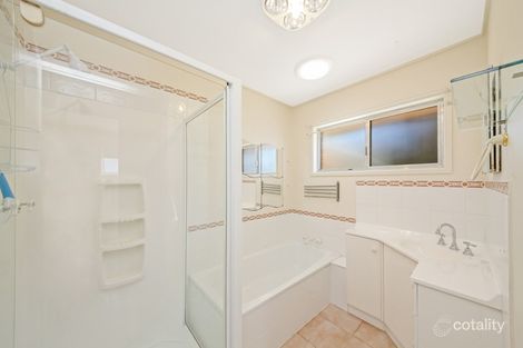 Property photo of 5 Benbow Court Springwood QLD 4127