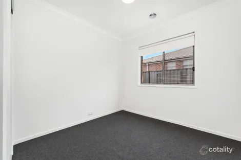 Property photo of 17 Wonderboom Avenue Tarneit VIC 3029
