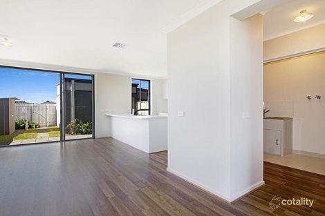 Property photo of 104 Henry Road Pakenham VIC 3810