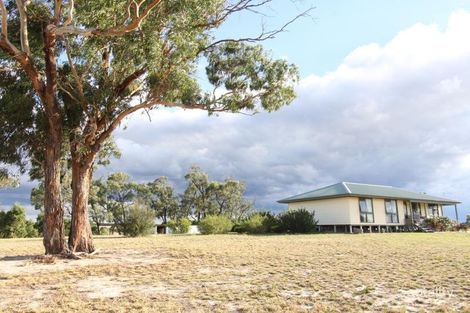 963 Seaspray Rd, Longford, VIC 3851