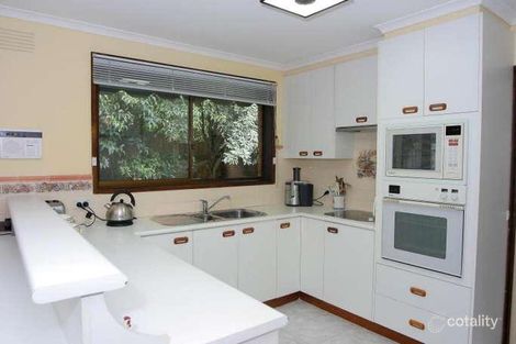 Property photo of 14 Eton Square Wantirna VIC 3152