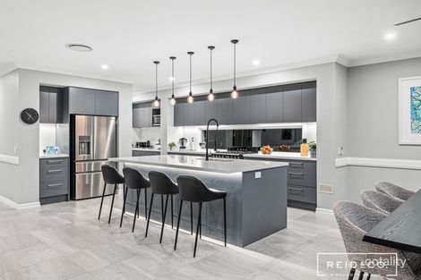 Property photo of 140 Quay Circuit Newport QLD 4020