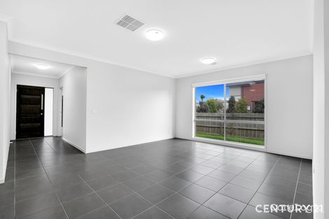 Property photo of 31 Bowling Avenue Point Cook VIC 3030