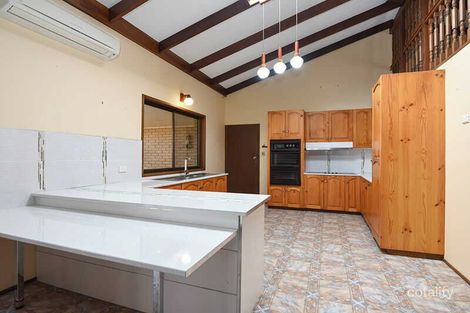 Property photo of 23 Memsie Court Centenary Heights QLD 4350