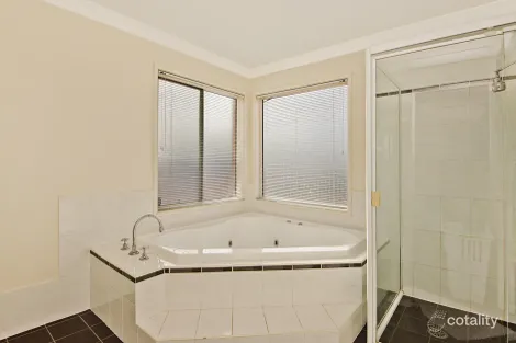 Property photo of 31 Damien Drive Parklea NSW 2768